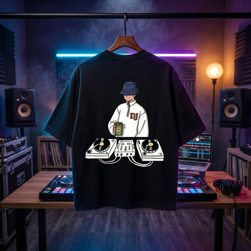 Lo-fi "Chill Session" DJ graphic on a relaxed oversized black t-shirt.